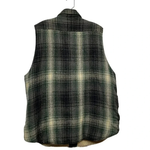 Vintage Men's Warm American Eagle Outfitters Plaid Flannel Sherpa Vest Size  M/L - Picture 2 of 7